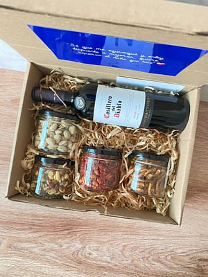 IMG_3875 Box de Vino y Botana en Caja de Cartón