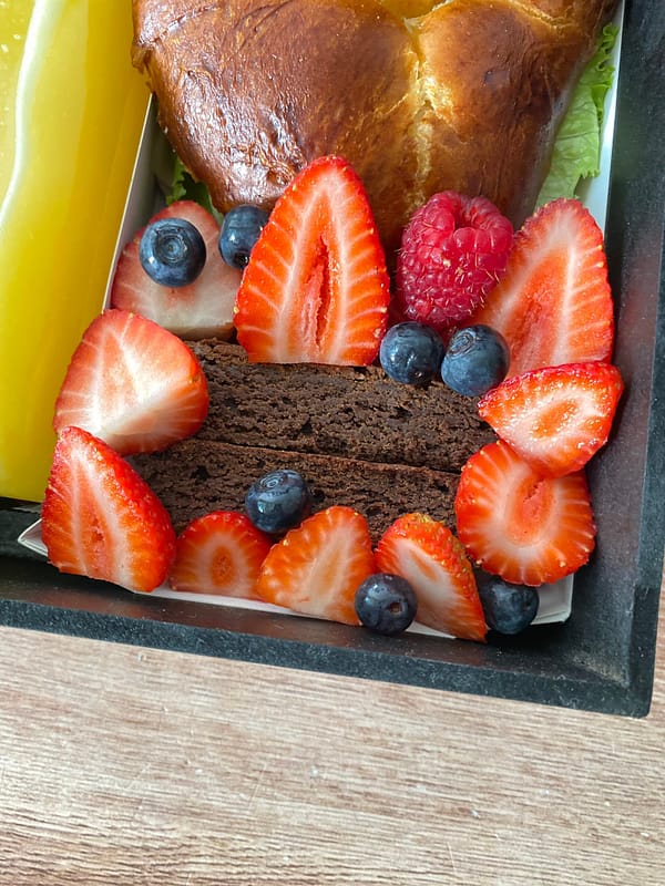 IMG_1539 Brunch Especial con Brownie y Frutos Rojos