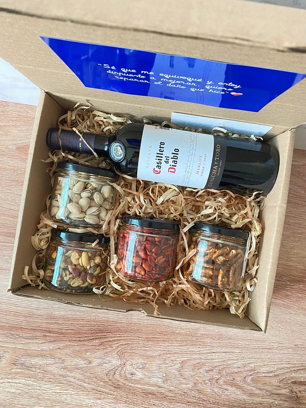 IMG_3875 Box de Vino y Botana en Caja de Cartón